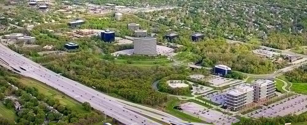Doubletree By Hilton Kansas City - Оверленд Парк Экстерьер фото